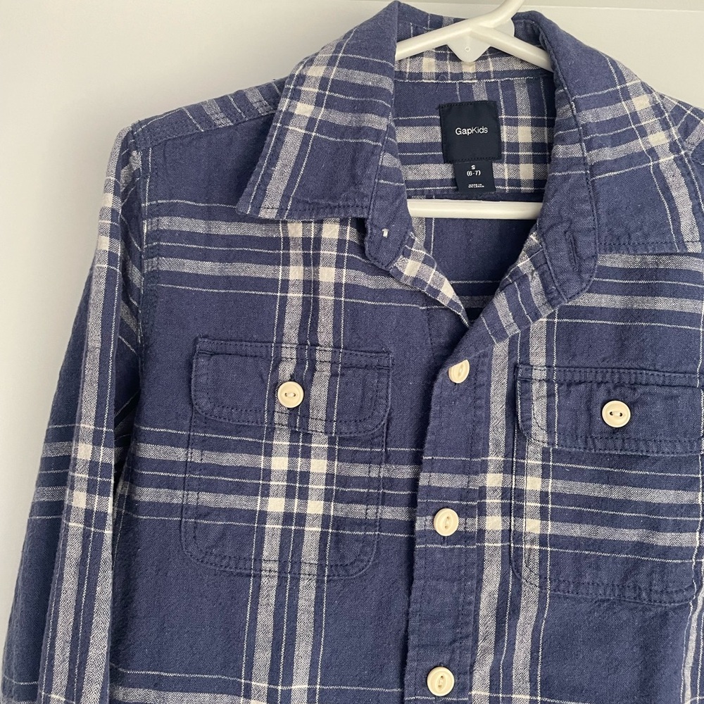 GAPKids Boy Navy Blue Button Down Long Sleeve Shirt Linen Blend Size 6/7